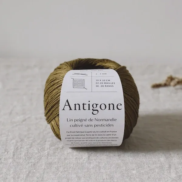 De Rerum Natura Antigone